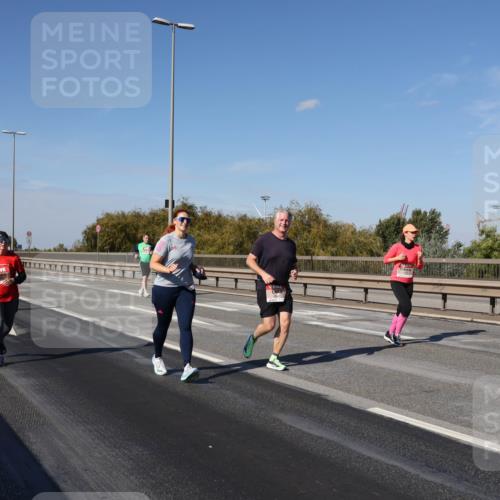 03.10.2025 - Köhlbrandbrückenlauf Julia Fischer http://msf.ph/oto/9015128 03.10.2025 13:12:17 Position 3  meine-sportfotos.de