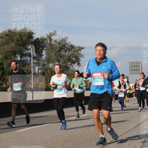 03.10.2025 - Köhlbrandbrückenlauf Luisa Fischer http://msf.ph/oto/9015137 03.10.2025 10:59:55 Position 3 1797, 1752 meine-sportfotos.de