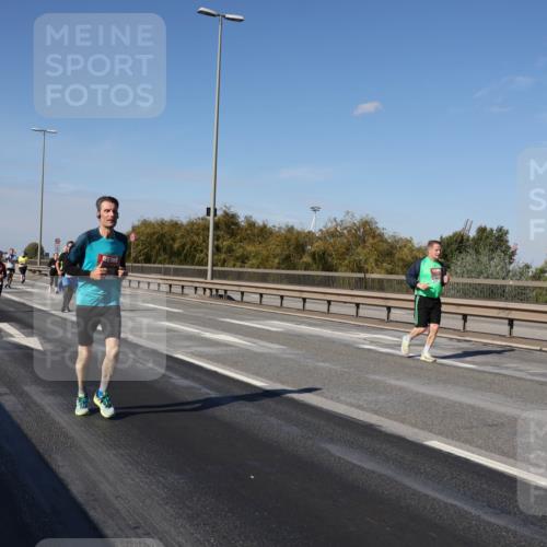 03.10.2025 - Köhlbrandbrückenlauf Julia Fischer http://msf.ph/oto/9015145 03.10.2025 13:12:21 Position 3  meine-sportfotos.de