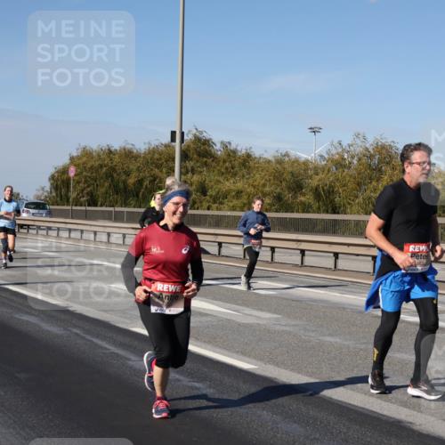 03.10.2025 - Köhlbrandbrückenlauf Julia Fischer http://msf.ph/oto/9015163 03.10.2025 13:12:27 Position 3 463 meine-sportfotos.de
