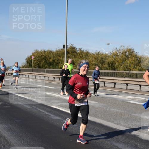 03.10.2025 - Köhlbrandbrückenlauf Julia Fischer http://msf.ph/oto/9015166 03.10.2025 13:12:27 Position 3 4935, 5463 meine-sportfotos.de