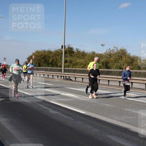03.10.2025 - Köhlbrandbrückenlauf Julia Fischer http://msf.ph/oto/9015169 03.10.2025 13:12:28 Position 3  meine-sportfotos.de