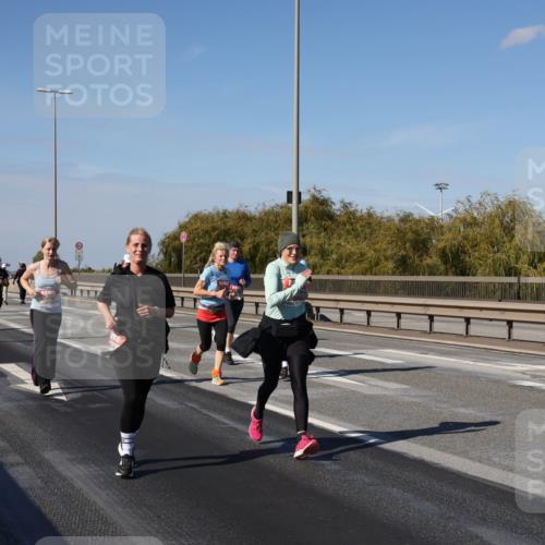 03.10.2025 - Köhlbrandbrückenlauf Julia Fischer http://msf.ph/oto/9015191 03.10.2025 13:12:30 Position 3  meine-sportfotos.de