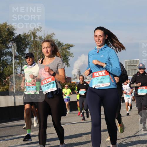 03.10.2025 - Köhlbrandbrückenlauf Luisa Fischer http://msf.ph/oto/9015198 03.10.2025 11:00:00 Position 3 1813, 1907, 3788, 3761 meine-sportfotos.de