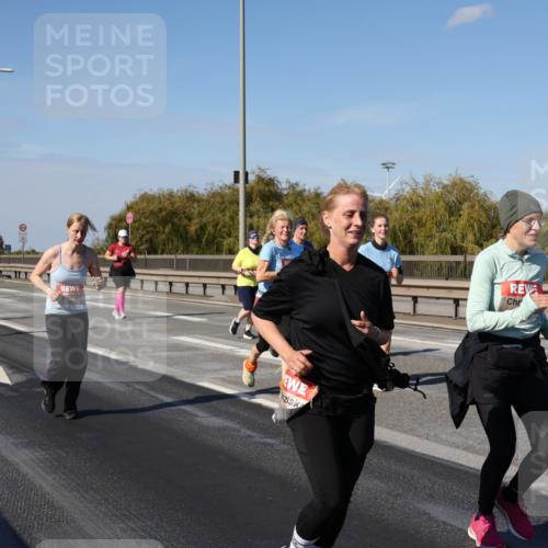 03.10.2025 - Köhlbrandbrückenlauf Julia Fischer http://msf.ph/oto/9015205 03.10.2025 13:12:32 Position 3  meine-sportfotos.de