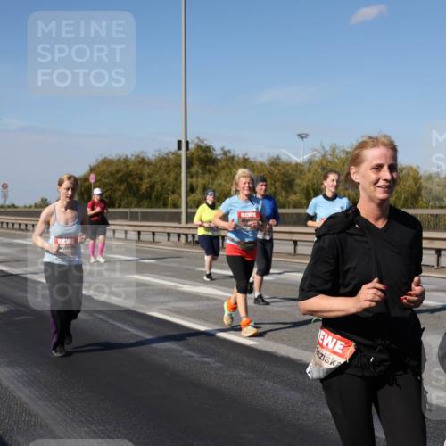 03.10.2025 - Köhlbrandbrückenlauf Julia Fischer http://msf.ph/oto/9015209 03.10.2025 13:12:32 Position 3  meine-sportfotos.de