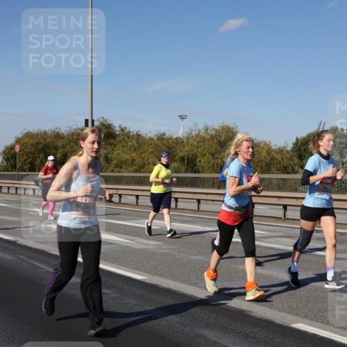 03.10.2025 - Köhlbrandbrückenlauf Julia Fischer http://msf.ph/oto/9015221 03.10.2025 13:12:33 Position 3 5391 meine-sportfotos.de