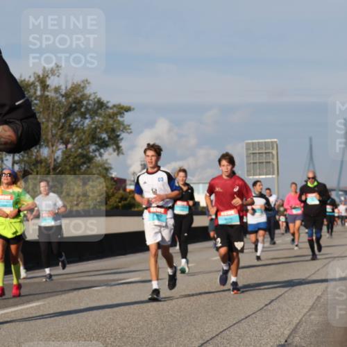 03.10.2025 - Köhlbrandbrückenlauf Luisa Fischer http://msf.ph/oto/9015225 03.10.2025 11:00:04 Position 3 761 meine-sportfotos.de