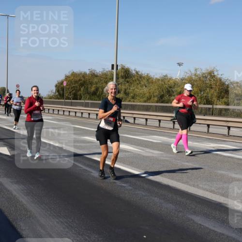 03.10.2025 - Köhlbrandbrückenlauf Julia Fischer http://msf.ph/oto/9015227 03.10.2025 13:12:36 Position 3  meine-sportfotos.de