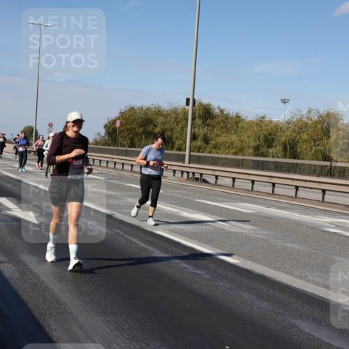 03.10.2025 - Köhlbrandbrückenlauf Julia Fischer http://msf.ph/oto/9015244 03.10.2025 13:12:40 Position 3  meine-sportfotos.de