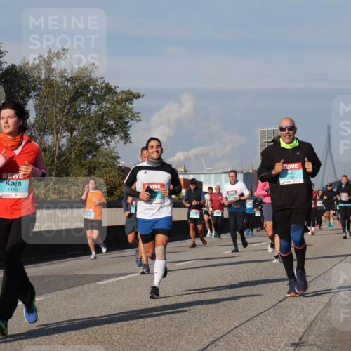 03.10.2025 - Köhlbrandbrückenlauf Luisa Fischer http://msf.ph/oto/9015270 03.10.2025 11:00:08 Position 3 843, 1480 meine-sportfotos.de