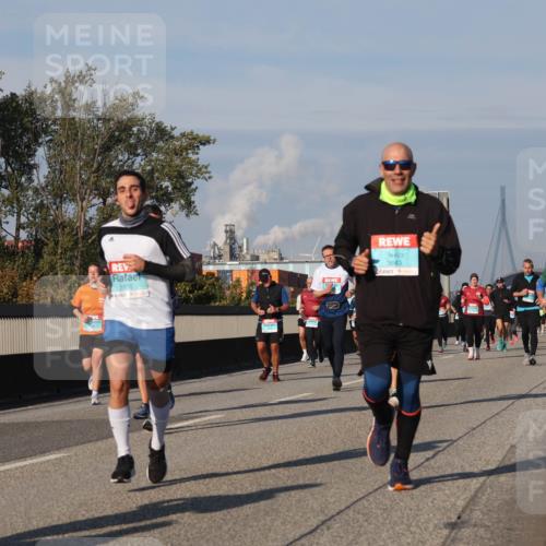 03.10.2025 - Köhlbrandbrückenlauf Luisa Fischer http://msf.ph/oto/9015282 03.10.2025 11:00:09 Position 3 1820, 3843 meine-sportfotos.de