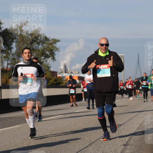 03.10.2025 - Köhlbrandbrückenlauf Luisa Fischer http://msf.ph/oto/9015287 03.10.2025 11:00:10 Position 3 1820, 3843 meine-sportfotos.de