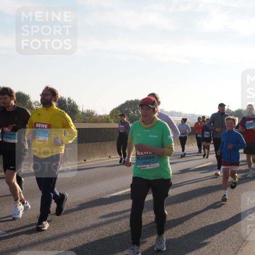 03.10.2025 - Köhlbrandbrückenlauf Fabian Wolf http://msf.ph/oto/9015307 03.10.2025 09:25:13 Position 3 3452, 3451, 3040 meine-sportfotos.de