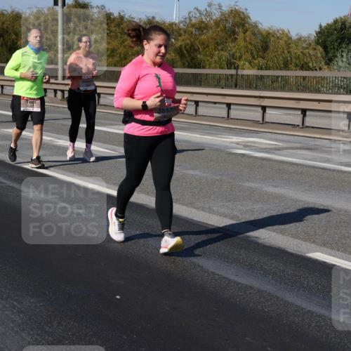 03.10.2025 - Köhlbrandbrückenlauf Julia Fischer http://msf.ph/oto/9015318 03.10.2025 13:12:58 Position 3  meine-sportfotos.de
