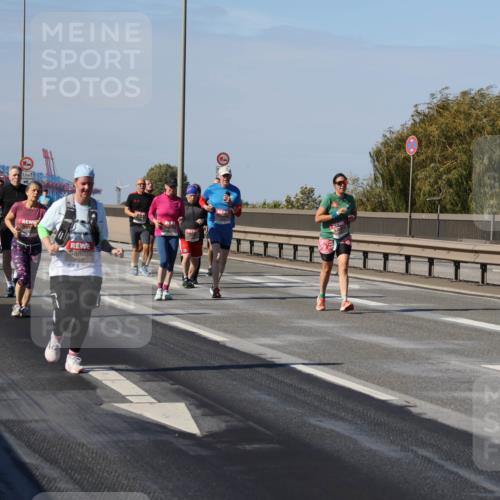 03.10.2025 - Köhlbrandbrückenlauf Julia Fischer http://msf.ph/oto/9015339 03.10.2025 13:13:04 Position 3 2, 5 meine-sportfotos.de