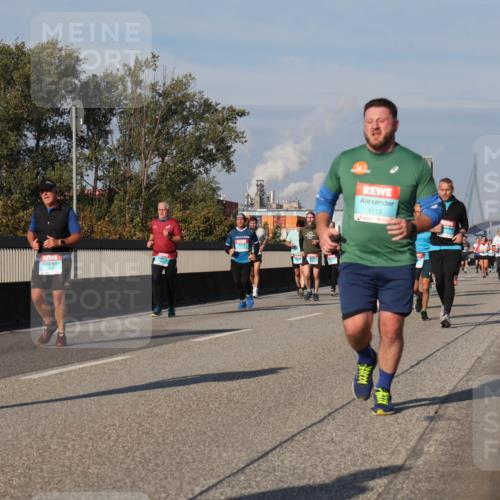 03.10.2025 - Köhlbrandbrückenlauf Luisa Fischer http://msf.ph/oto/9015348 03.10.2025 11:00:16 Position 3 3169, 1213 meine-sportfotos.de