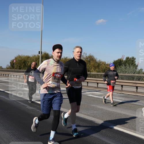 03.10.2025 - Köhlbrandbrückenlauf Julia Fischer http://msf.ph/oto/9015387 03.10.2025 13:13:14 Position 3  meine-sportfotos.de