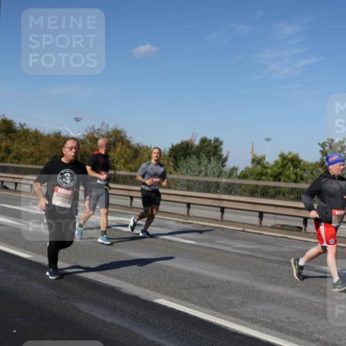 03.10.2025 - Köhlbrandbrückenlauf Julia Fischer http://msf.ph/oto/9015390 03.10.2025 13:13:15 Position 3 6103 meine-sportfotos.de