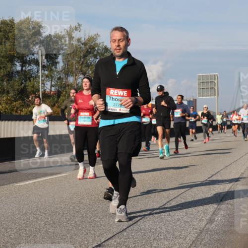 03.10.2025 - Köhlbrandbrückenlauf Luisa Fischer http://msf.ph/oto/9015398 03.10.2025 11:00:21 Position 3 1591, 2778 meine-sportfotos.de