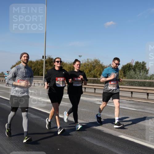 03.10.2025 - Köhlbrandbrückenlauf Julia Fischer http://msf.ph/oto/9015414 03.10.2025 13:13:20 Position 3 5347, 15505 meine-sportfotos.de