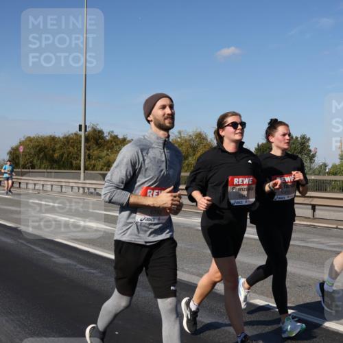 03.10.2025 - Köhlbrandbrückenlauf Julia Fischer http://msf.ph/oto/9015420 03.10.2025 13:13:21 Position 3 6792, 5347, 5301, 5505 meine-sportfotos.de