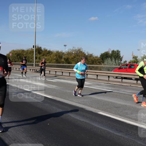 03.10.2025 - Köhlbrandbrückenlauf Julia Fischer http://msf.ph/oto/9015489 03.10.2025 13:13:40 Position 3 5923 meine-sportfotos.de