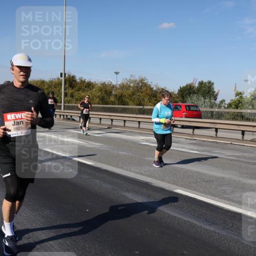 03.10.2025 - Köhlbrandbrückenlauf Julia Fischer http://msf.ph/oto/9015492 03.10.2025 13:13:40 Position 3 5923 meine-sportfotos.de