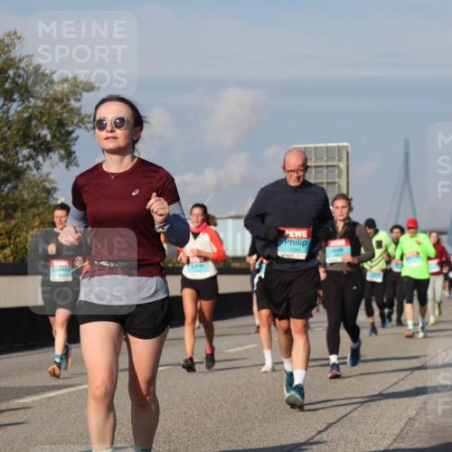 03.10.2025 - Köhlbrandbrückenlauf Luisa Fischer http://msf.ph/oto/9015497 03.10.2025 11:00:31 Position 3 1666 meine-sportfotos.de