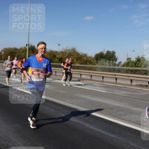 03.10.2025 - Köhlbrandbrückenlauf Julia Fischer http://msf.ph/oto/9015503 03.10.2025 13:13:42 Position 3  meine-sportfotos.de