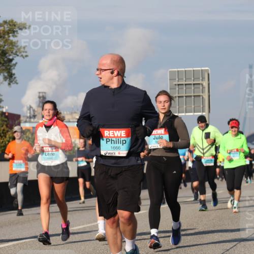 03.10.2025 - Köhlbrandbrückenlauf Luisa Fischer http://msf.ph/oto/9015514 03.10.2025 11:00:32 Position 3 53, 1446, 18, 1666 meine-sportfotos.de