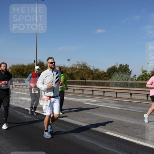 03.10.2025 - Köhlbrandbrückenlauf Julia Fischer http://msf.ph/oto/9015543 03.10.2025 13:13:47 Position 3 4498 meine-sportfotos.de