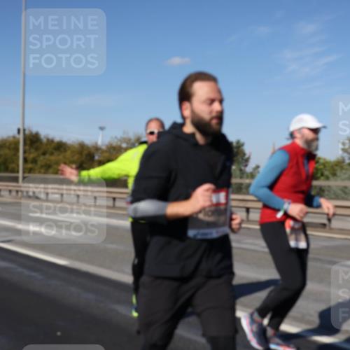 03.10.2025 - Köhlbrandbrückenlauf Julia Fischer http://msf.ph/oto/9015547 03.10.2025 13:13:50 Position 3  meine-sportfotos.de