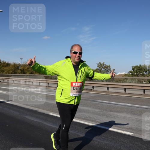 03.10.2025 - Köhlbrandbrückenlauf Julia Fischer http://msf.ph/oto/9015554 03.10.2025 13:13:51 Position 3 5783 meine-sportfotos.de