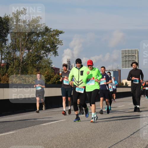 03.10.2025 - Köhlbrandbrückenlauf Luisa Fischer http://msf.ph/oto/9015556 03.10.2025 11:00:37 Position 3 1736 meine-sportfotos.de