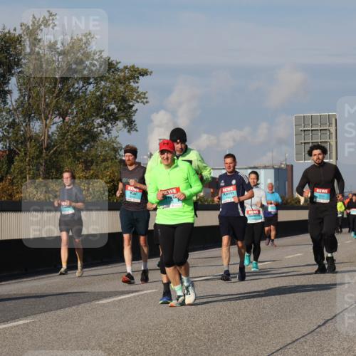 03.10.2025 - Köhlbrandbrückenlauf Luisa Fischer http://msf.ph/oto/9015564 03.10.2025 11:00:37 Position 3  meine-sportfotos.de