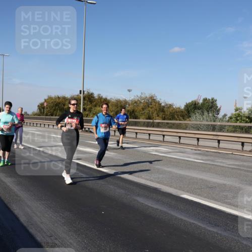 03.10.2025 - Köhlbrandbrückenlauf Julia Fischer http://msf.ph/oto/9015568 03.10.2025 13:13:54 Position 3  meine-sportfotos.de