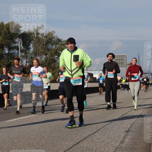 03.10.2025 - Köhlbrandbrückenlauf Luisa Fischer http://msf.ph/oto/9015589 03.10.2025 11:00:40 Position 3 1736, 2724 meine-sportfotos.de