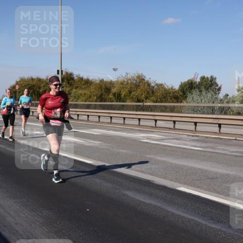 03.10.2025 - Köhlbrandbrückenlauf Julia Fischer http://msf.ph/oto/9015605 03.10.2025 13:13:59 Position 3  meine-sportfotos.de
