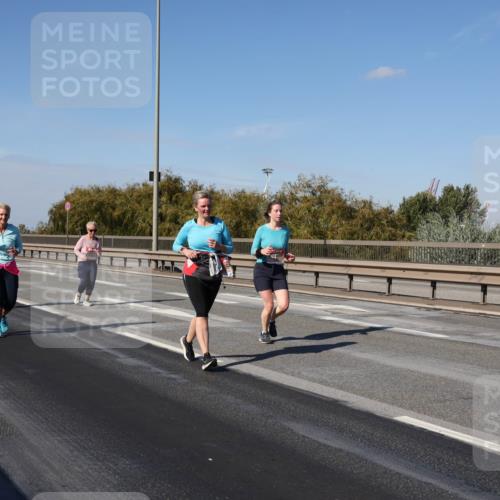 03.10.2025 - Köhlbrandbrückenlauf Julia Fischer http://msf.ph/oto/9015625 03.10.2025 13:14:01 Position 3  meine-sportfotos.de