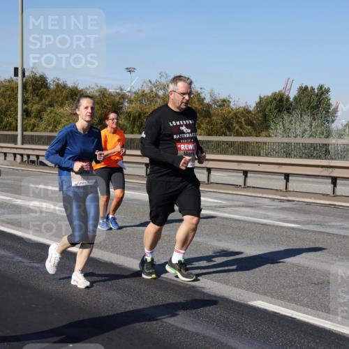 03.10.2025 - Köhlbrandbrückenlauf Julia Fischer http://msf.ph/oto/9015656 03.10.2025 13:14:13 Position 3 5407 meine-sportfotos.de