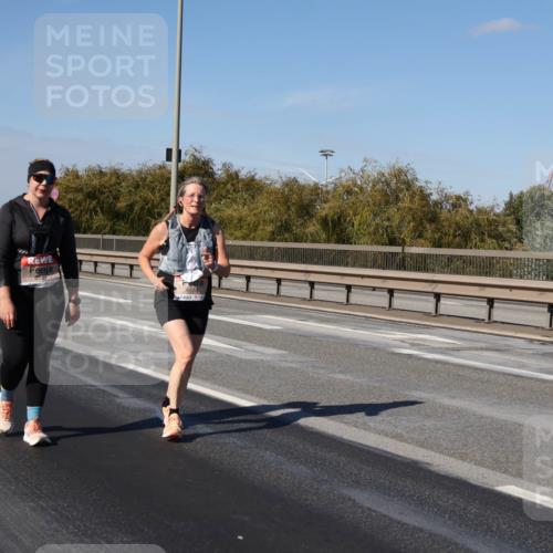 03.10.2025 - Köhlbrandbrückenlauf Julia Fischer http://msf.ph/oto/9015672 03.10.2025 13:14:19 Position 3  meine-sportfotos.de
