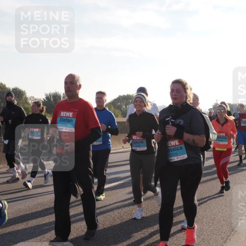 03.10.2025 - Köhlbrandbrückenlauf Fabian Wolf http://msf.ph/oto/9015674 03.10.2025 09:25:26 Position 3 1958, 2468, 3105, 2572, 3074 meine-sportfotos.de