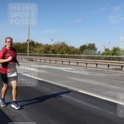 03.10.2025 - Köhlbrandbrückenlauf Julia Fischer http://msf.ph/oto/9015680 03.10.2025 13:14:25 Position 3  meine-sportfotos.de