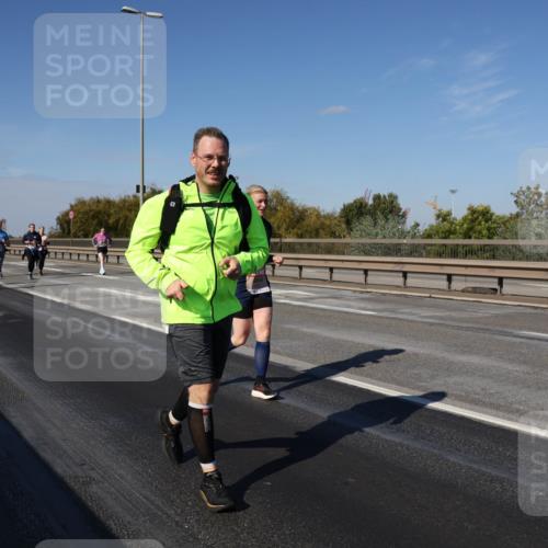 03.10.2025 - Köhlbrandbrückenlauf Julia Fischer http://msf.ph/oto/9015705 03.10.2025 13:14:30 Position 3  meine-sportfotos.de