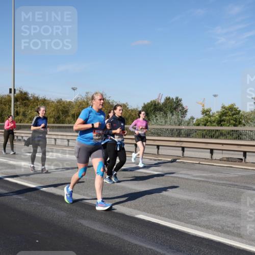 03.10.2025 - Köhlbrandbrückenlauf Julia Fischer http://msf.ph/oto/9015711 03.10.2025 13:14:35 Position 3  meine-sportfotos.de