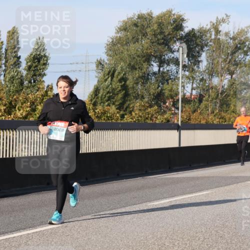 03.10.2025 - Köhlbrandbrückenlauf Luisa Fischer http://msf.ph/oto/9015733 03.10.2025 11:00:53 Position 3 2118, 1304 meine-sportfotos.de
