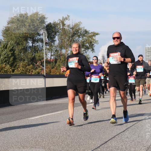 03.10.2025 - Köhlbrandbrückenlauf Luisa Fischer http://msf.ph/oto/9015738 03.10.2025 11:00:54 Position 3 1304 meine-sportfotos.de