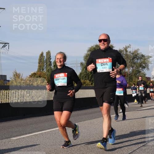 03.10.2025 - Köhlbrandbrückenlauf Luisa Fischer http://msf.ph/oto/9015753 03.10.2025 11:00:56 Position 3 1304, 1303 meine-sportfotos.de