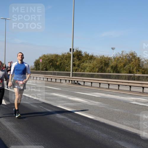03.10.2025 - Köhlbrandbrückenlauf Julia Fischer http://msf.ph/oto/9015761 03.10.2025 13:14:48 Position 3 4775 meine-sportfotos.de